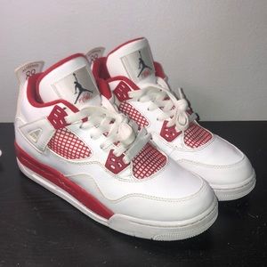 Air Jordan 4 alternate